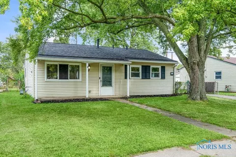 6626 South Ave, Holland, OH 43528