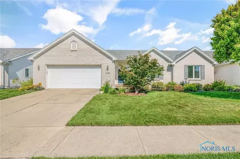 4340 S Watercrest Dr, Toledo, OH 43614