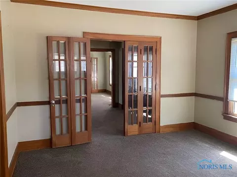 340 W Maple St, Deshler, OH 43516 photo 10