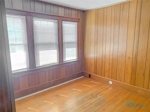 340 W Maple St, Deshler, OH 43516 photo 17