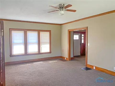 340 W Maple St, Deshler, OH 43516 photo 7