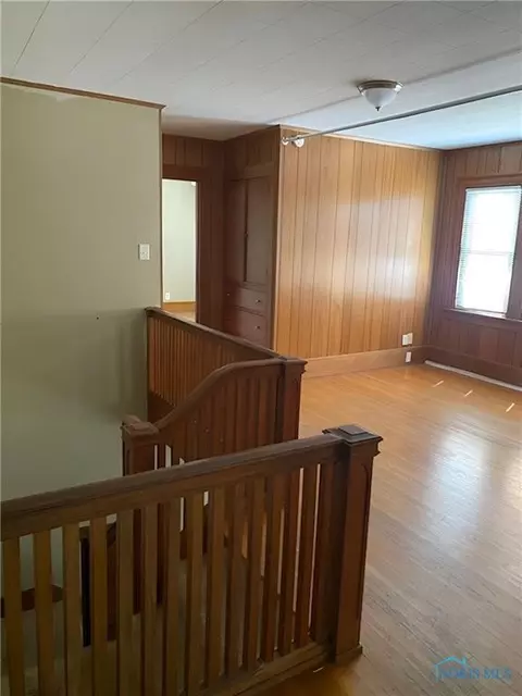 340 W Maple St, Deshler, OH 43516 photo 16