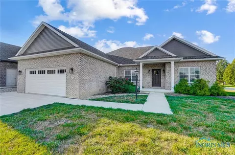 2761 Timberview Ct, Findlay, OH 45840