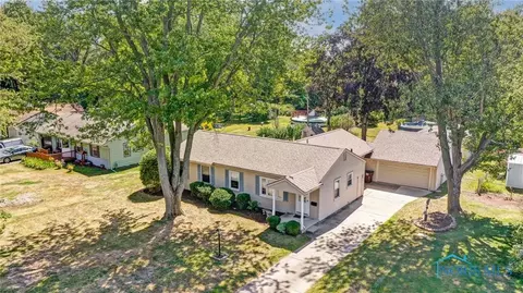 5959 Greenacre Rd, Toledo, OH 43615