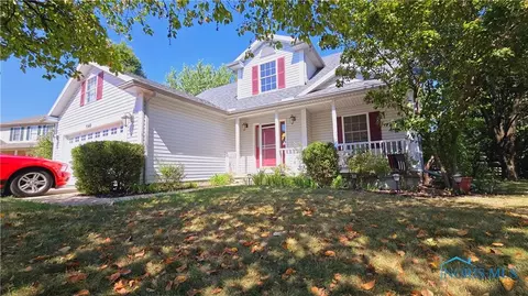 1140 Sandpiper Ln, Bowling Green, OH 43402
