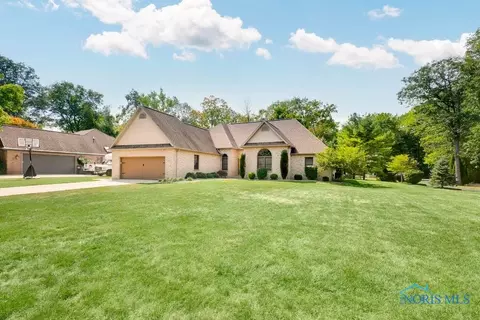 3320 Turnberry Dr, Findlay, OH 45840