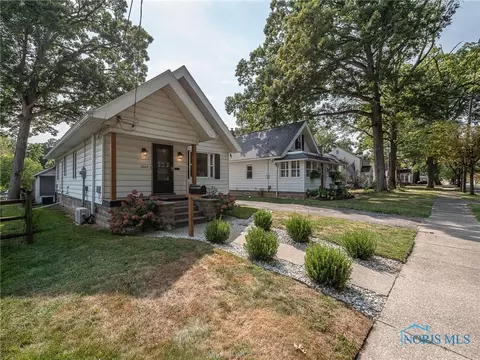 2345 Lambert Dr, Toledo, OH 43613
