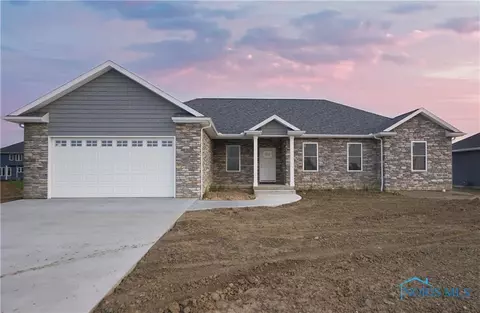 115 Couchot Ln, Van Buren, OH 45889
