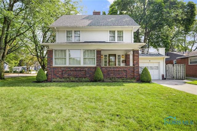 38 N 5th St, Waterville, OH 43566