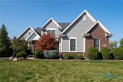 1421 Rivercrest Dr, Perrysburg, OH 43551