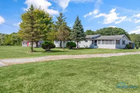 9964 Angola Rd, Swanton, OH 43558
