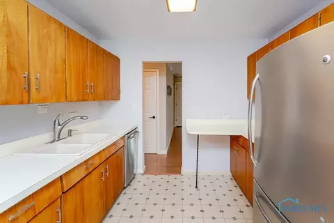 808 Phillips St, Maumee, OH 43537 photo 7