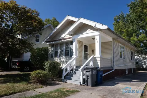 2717 Northwood Ave, Toledo, OH 43606