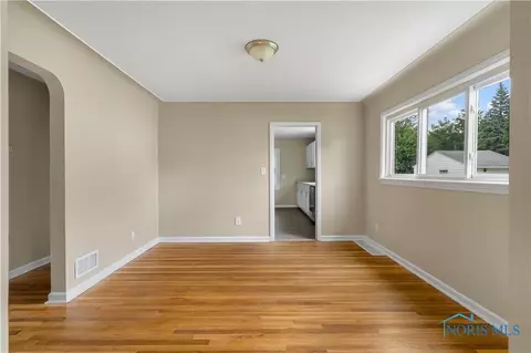 812 Evesham Ave, Toledo, OH 43607 photo 8