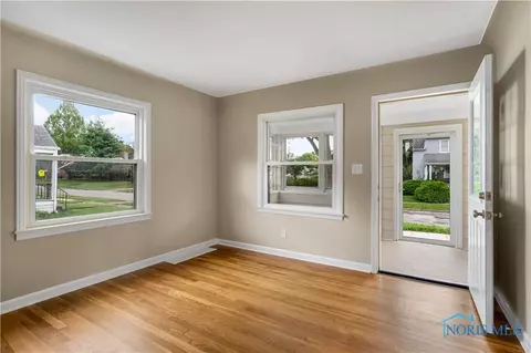812 Evesham Ave, Toledo, OH 43607 photo 5