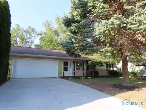 321 Lawndale Dr, Bryan, OH 43506 photo 3