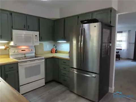 321 Lawndale Dr, Bryan, OH 43506 photo 10