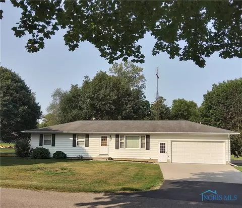 207 N Maple St, Fayette, OH 43521