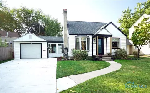 3544 Beverly Dr, Toledo, OH 43614