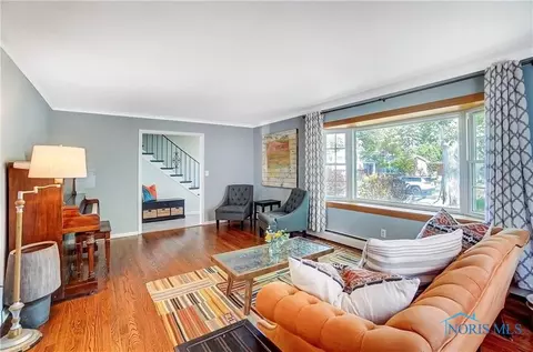 817 Phillips St, Maumee, OH 43537 photo 6