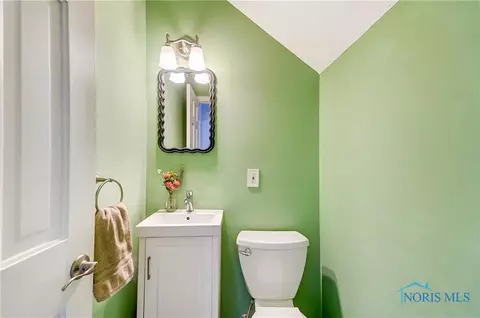 817 Phillips St, Maumee, OH 43537 photo 21