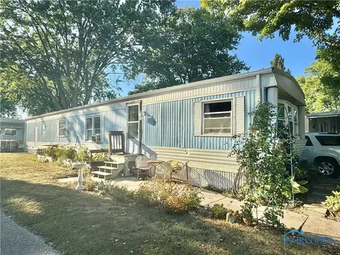 340 S Reynolds Rd #154, Toledo, OH 43615