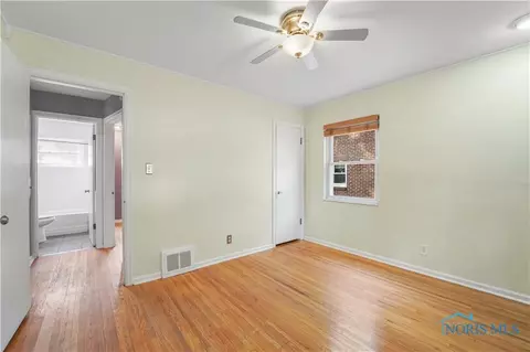 2719 Castleton Ave, Toledo, OH 43613 photo 15