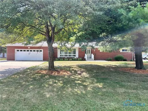 602 E Gypsy Lane Rd, Bowling Green, OH 43402