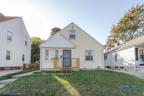 708 Woodsdale Ave, Toledo, OH 43609