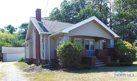 3040 Gradwohl Rd, Toledo, OH 43617