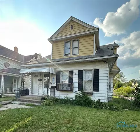 2325 N Erie St, Toledo, OH 43611