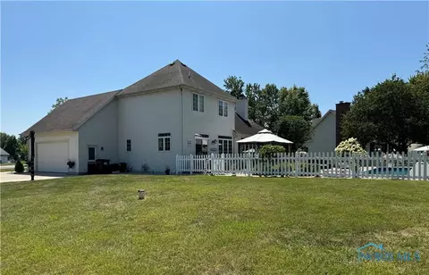 105 Shaffer Blvd, Bryan, OH 43506 photo 4