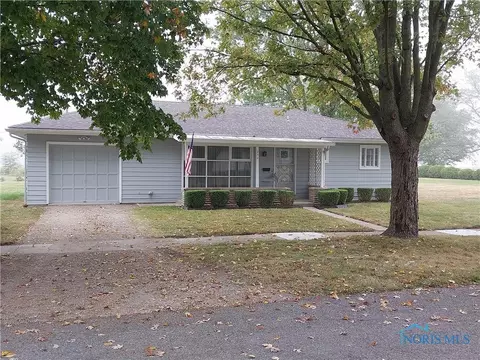 230 Columbia St, Hicksville, OH 43526