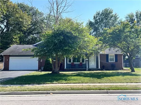 1831 Queenswood Dr, Findlay, OH 45840