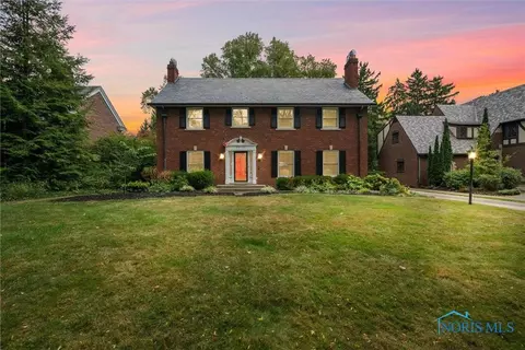 3712 Brookside Rd, Toledo, OH 43606