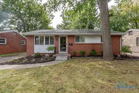 1945 Christian Ave, Toledo, OH 43613