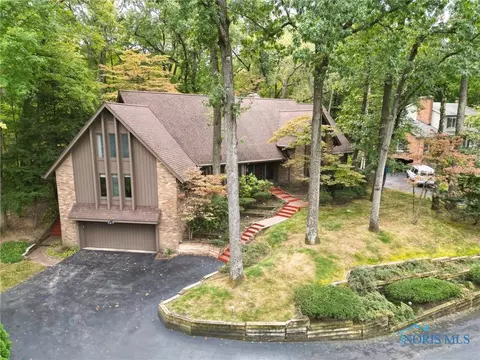 5553 Sturbridge Rd, Toledo, OH 43623