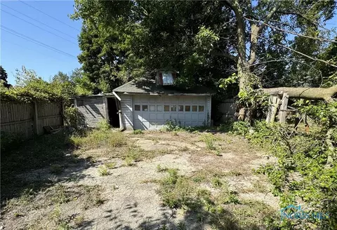 615 Evesham Ave, Toledo, OH 43607 photo 5