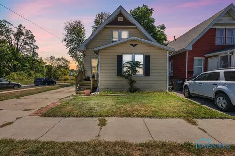 1733 Giant St, Toledo, OH 43613