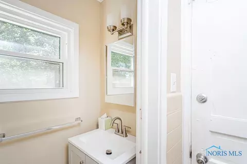 3652 Douglas Rd, Toledo, OH 43613 photo 24