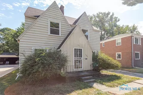 3652 Douglas Rd, Toledo, OH 43613 photo 2