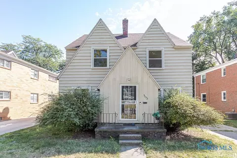 3652 Douglas Rd, Toledo, OH 43613
