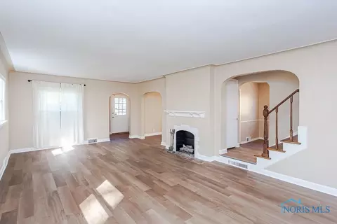 3652 Douglas Rd, Toledo, OH 43613 photo 8