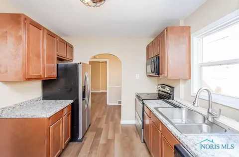 3652 Douglas Rd, Toledo, OH 43613 photo 21