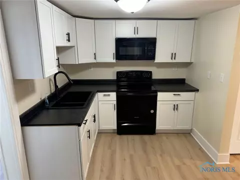 616 S Main St, Bryan, OH 43506 photo 6