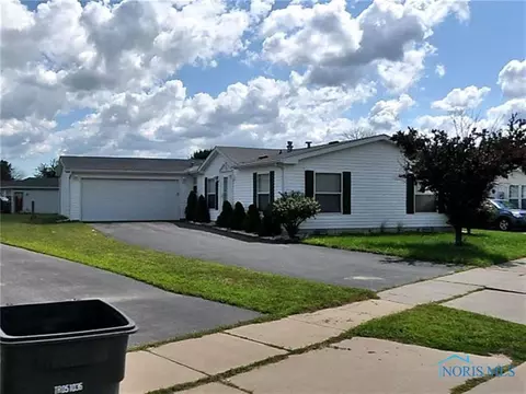 1225 Greystone Pkwy, Toledo, OH 43615