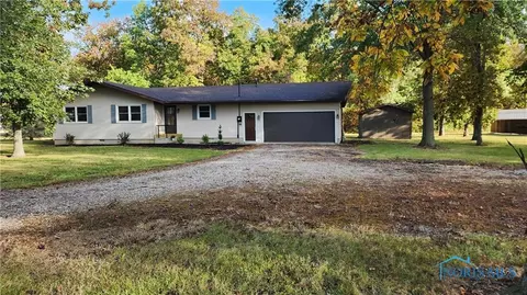 19545 Blosser Rd, Defiance, OH 43512