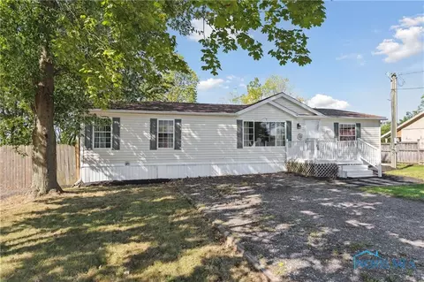200 S Walnut St, Fayette, OH 43521 photo 2