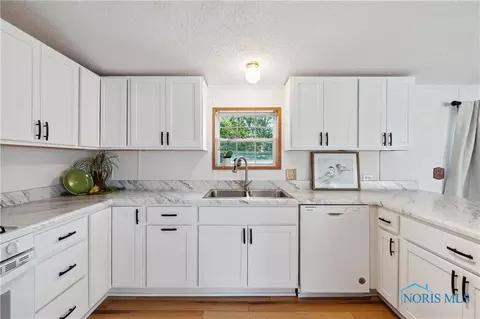 200 S Walnut St, Fayette, OH 43521 photo 11