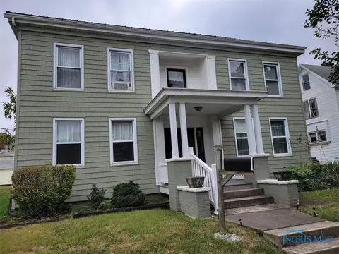 674 N Detroit St, Kenton, OH 43326